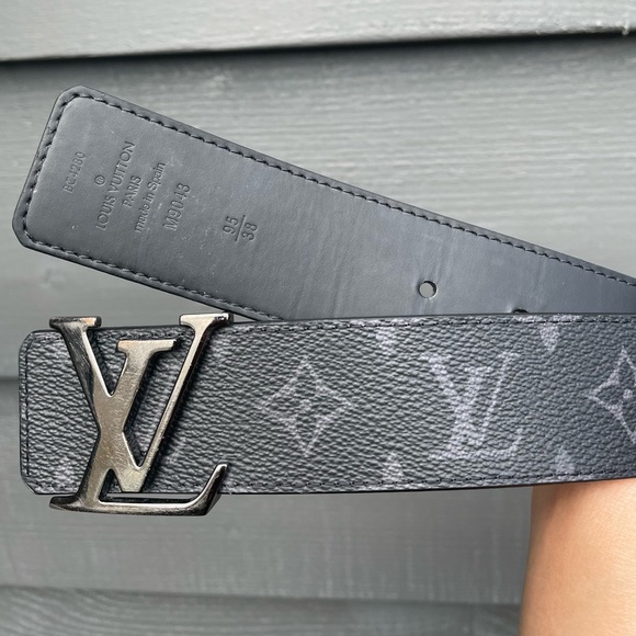 Louis Vuitton Other - ❌SALE❌Authentic LV INITIALES 40MM REVERSIBLE Belt Size 95/38 🥋
